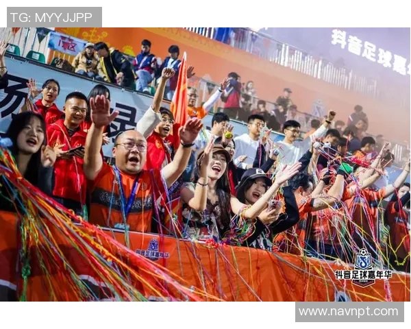 足球明星齐聚抖音平台展现个人魅力与精彩瞬间引发粉丝热议