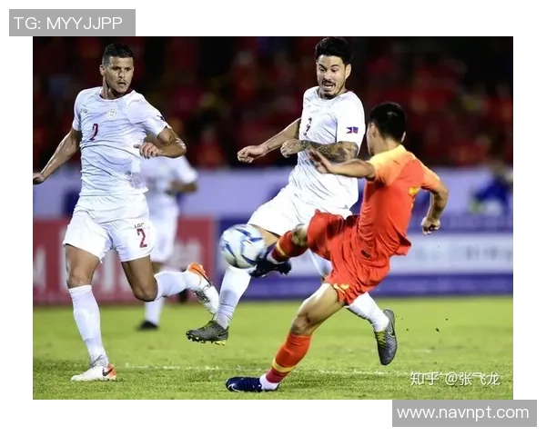 成都羽毛球队在世界杯预选赛中的团队协作表现分析与点评